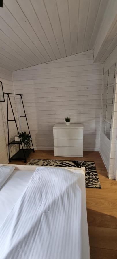 Tatarak Domki Na Mazurach - Apartament Z Duzym Tarasem Nad Jeziorem Walpusz Stare Kiejkuty 外观 照片